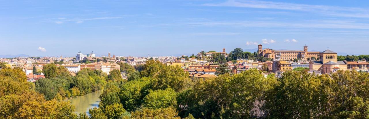 Penthouse With A Panoramic Rooftop In Trastevere With Seasonally Jacuzzi Рим Экстерьер фото